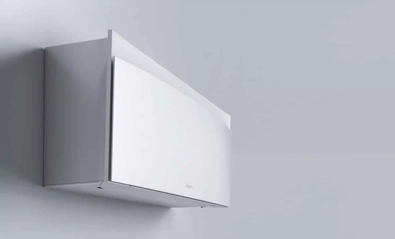 <p class="size-14 mb-0"> FTXJ20AB Inverter Klima R32</p> - Emura 7000 BTU/h A+++ 2 bg-image